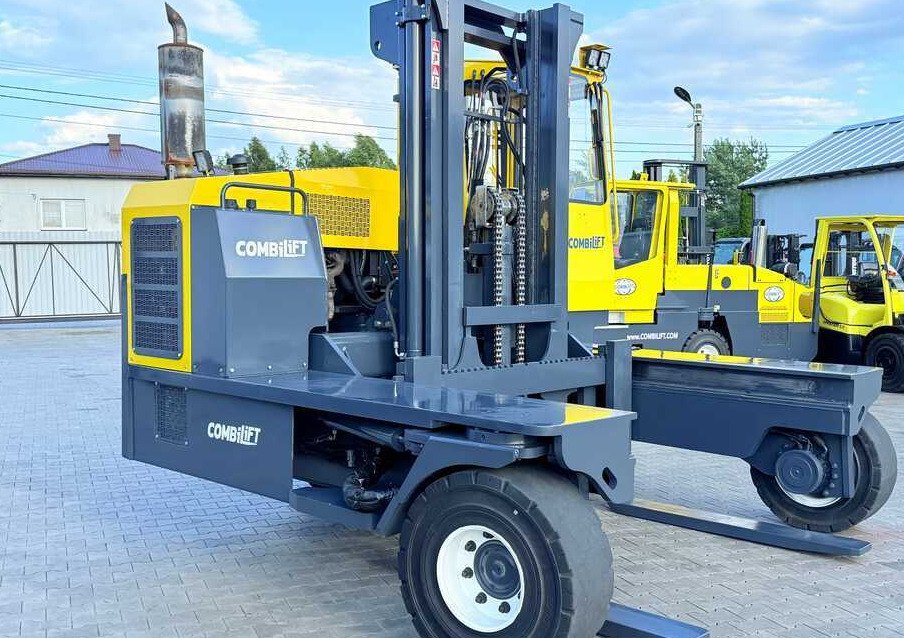 Combilift C14000 / DUPLEX - 3600 / GAS / FREE-LIFT - משאית הגעה ב-4 דרכים: תמונה 3 Combilift C14000 / DUPLEX - 3600 / GAS / FREE-LIFT - משאית הגעה ב-4 דרכים: תמונה 3