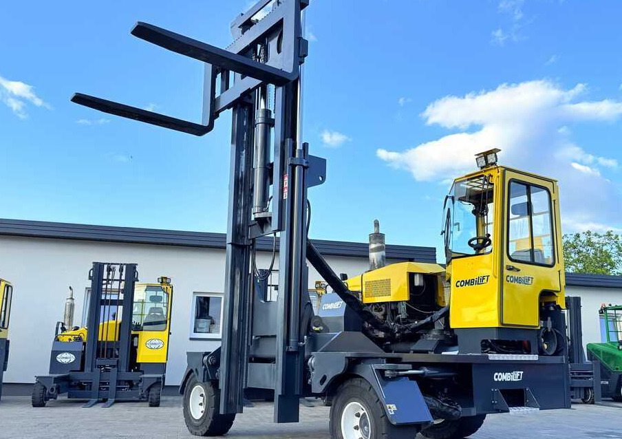 Combilift C14000 / DUPLEX - 3600 / GAS / FREE-LIFT - משאית הגעה ב-4 דרכים: תמונה 1 Combilift C14000 / DUPLEX - 3600 / GAS / FREE-LIFT - משאית הגעה ב-4 דרכים: תמונה 1