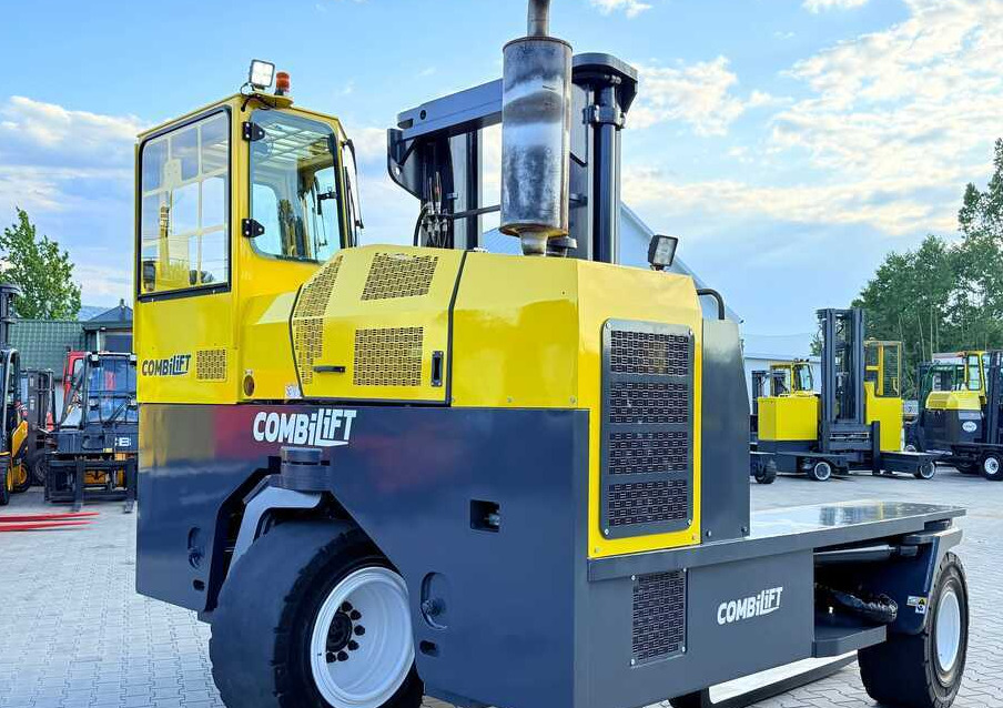 Combilift C14000 / DUPLEX - 3600 / GAS / FREE-LIFT - משאית הגעה ב-4 דרכים: תמונה 4 Combilift C14000 / DUPLEX - 3600 / GAS / FREE-LIFT - משאית הגעה ב-4 דרכים: תמונה 4