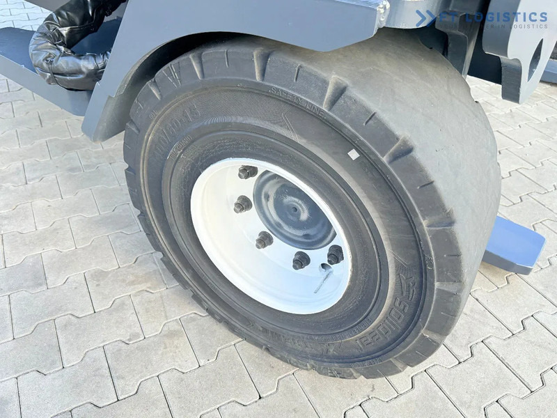 Combilift C14000 / LPG GAS / DUPLEX 3600MM / FREE LIFT / FORK POSITIONER / 1500MM FORKS / LIKE NEW C14000 / LPG GAS / DUPLEX 3600MM / FREE - משאית הגעה ב-4 דרכים: תמונה 5 Combilift C14000 / LPG GAS / DUPLEX 3600MM / FREE LIFT / FORK POSITIONER / 1500MM FORKS / LIKE NEW C14000 / LPG GAS / DUPLEX 3600MM / FREE - משאית הגעה ב-4 דרכים: תמונה 5