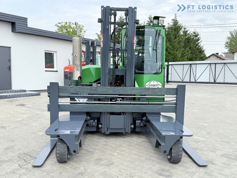 Combilift C3000 / DIESEL / DUPLEX - 4000MM / WIDE FORK POSITIONER 2700MM / FULL HEATED CABIN / ONLY 6905H / CONDITION - LIKE NEW! C3000 / - משאית הגעה ב-4 דרכים: תמונה 4 Combilift C3000 / DIESEL / DUPLEX - 4000MM / WIDE FORK POSITIONER 2700MM / FULL HEATED CABIN / ONLY 6905H / CONDITION - LIKE NEW! C3000 / - משאית הגעה ב-4 דרכים: תמונה 4