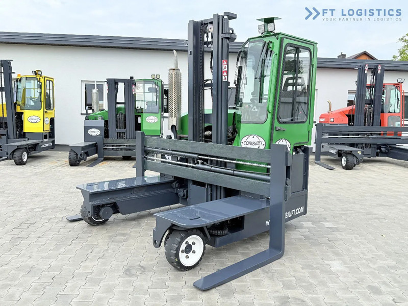 Combilift C3000 / DIESEL / DUPLEX - 4000MM / WIDE FORK POSITIONER 2700MM / FULL HEATED CABIN / ONLY 6905H / CONDITION - LIKE NEW! C3000 / - משאית הגעה ב-4 דרכים: תמונה 1 Combilift C3000 / DIESEL / DUPLEX - 4000MM / WIDE FORK POSITIONER 2700MM / FULL HEATED CABIN / ONLY 6905H / CONDITION - LIKE NEW! C3000 / - משאית הגעה ב-4 דרכים: תמונה 1