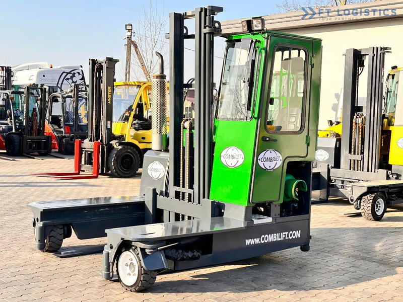 Combilift C3000 / DUPLEX / 4100MM / LPG / FREE LIFT / Like New C3000 / DUPLEX / 4100MM / LPG / FREE LIFT / Like New - משאית הגעה ב-4 דרכים: תמונה 1 Combilift C3000 / DUPLEX / 4100MM / LPG / FREE LIFT / Like New C3000 / DUPLEX / 4100MM / LPG / FREE LIFT / Like New - משאית הגעה ב-4 דרכים: תמונה 1