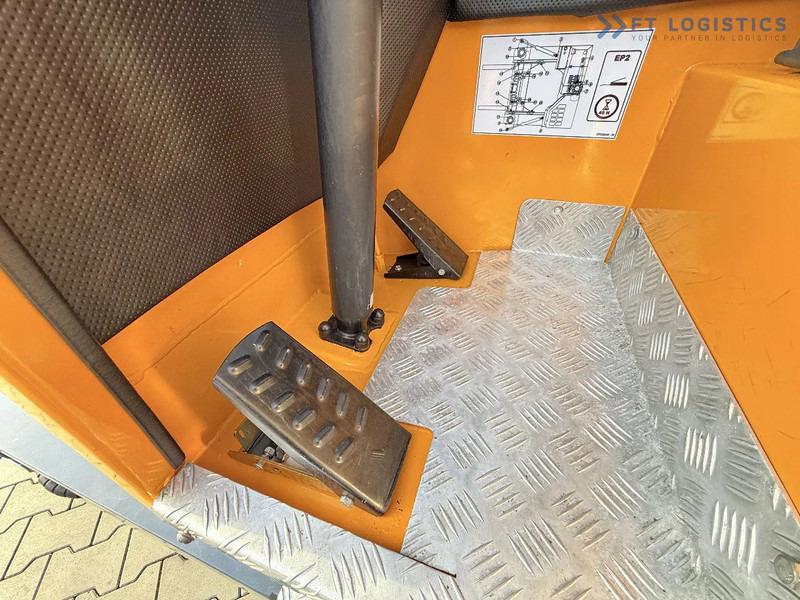 משאית הגעה ב-4 דרכים Combilift C3000 / GAS / DUPLEX 4500MM / ONLY 3096 HOURS / FORK SIDE SHIFT / FULL CABIN / EXCELLENT CONDITION / Wide range of four-way and: תמונה 13 משאית הגעה ב-4 דרכים Combilift C3000 / GAS / DUPLEX 4500MM / ONLY 3096 HOURS / FORK SIDE SHIFT / FULL CABIN / EXCELLENT CONDITION / Wide range of four-way and: תמונה 13