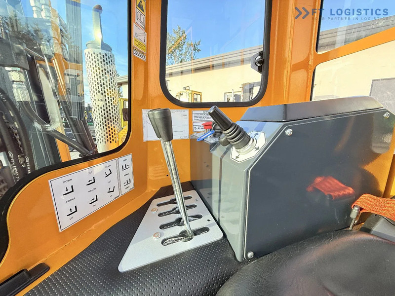 משאית הגעה ב-4 דרכים Combilift C3000 / GAS / DUPLEX 4500MM / ONLY 3096 HOURS / FORK SIDE SHIFT / FULL CABIN / EXCELLENT CONDITION / Wide range of four-way and: תמונה 15 משאית הגעה ב-4 דרכים Combilift C3000 / GAS / DUPLEX 4500MM / ONLY 3096 HOURS / FORK SIDE SHIFT / FULL CABIN / EXCELLENT CONDITION / Wide range of four-way and: תמונה 15