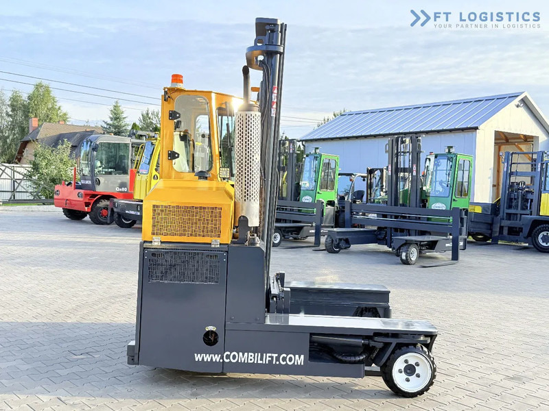משאית הגעה ב-4 דרכים Combilift C3000 / GAS / DUPLEX 4500MM / ONLY 3096 HOURS / FORK SIDE SHIFT / FULL CABIN / EXCELLENT CONDITION / Wide range of four-way and: תמונה 6 משאית הגעה ב-4 דרכים Combilift C3000 / GAS / DUPLEX 4500MM / ONLY 3096 HOURS / FORK SIDE SHIFT / FULL CABIN / EXCELLENT CONDITION / Wide range of four-way and: תמונה 6