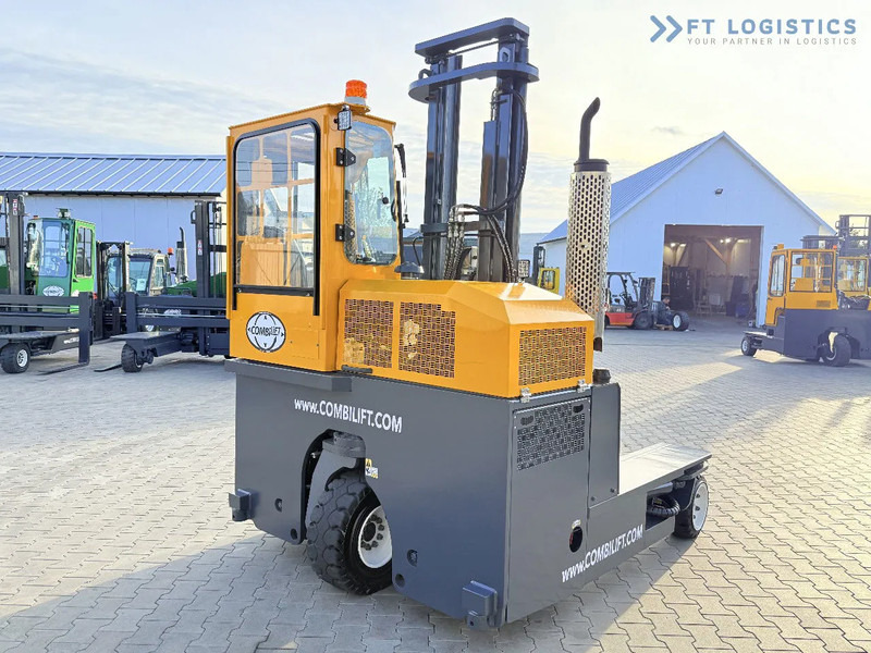 משאית הגעה ב-4 דרכים Combilift C3000 / GAS / DUPLEX 4500MM / ONLY 3096 HOURS / FORK SIDE SHIFT / FULL CABIN / EXCELLENT CONDITION / Wide range of four-way and: תמונה 8 משאית הגעה ב-4 דרכים Combilift C3000 / GAS / DUPLEX 4500MM / ONLY 3096 HOURS / FORK SIDE SHIFT / FULL CABIN / EXCELLENT CONDITION / Wide range of four-way and: תמונה 8