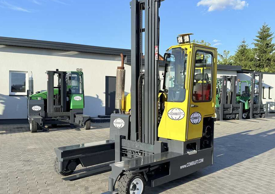 Combilift C3000 / GAS / TRIPLEX - 7600MM / FREE-LIFT / POSITIONER / A comprehensive range of four-way and side-loading forklifts. - משאית הגעה ב-4 דרכים: תמונה 1 Combilift C3000 / GAS / TRIPLEX - 7600MM / FREE-LIFT / POSITIONER / A comprehensive range of four-way and side-loading forklifts. - משאית הגעה ב-4 דרכים: תמונה 1