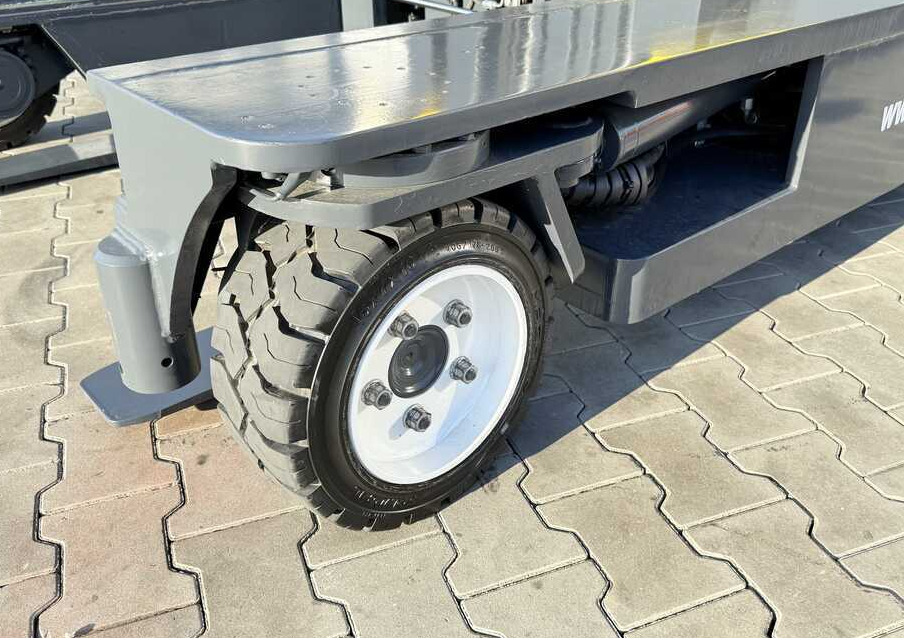 Combilift C3000 / GAS / TRIPLEX - 7600MM / FREE-LIFT / POSITIONER / A comprehensive range of four-way and side-loading forklifts. - משאית הגעה ב-4 דרכים: תמונה 3 Combilift C3000 / GAS / TRIPLEX - 7600MM / FREE-LIFT / POSITIONER / A comprehensive range of four-way and side-loading forklifts. - משאית הגעה ב-4 דרכים: תמונה 3