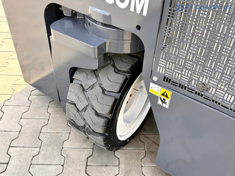 משאית הגעה ב-4 דרכים Combilift C3000CB / LPG / TRIPLEX / 4900MM / FREE LIFT / POSITIONER / LIKE NEW C3000CB / LPG / TRIPLEX / 4900MM / FREE LIFT / POSITIONER /: תמונה 12 משאית הגעה ב-4 דרכים Combilift C3000CB / LPG / TRIPLEX / 4900MM / FREE LIFT / POSITIONER / LIKE NEW C3000CB / LPG / TRIPLEX / 4900MM / FREE LIFT / POSITIONER /: תמונה 12