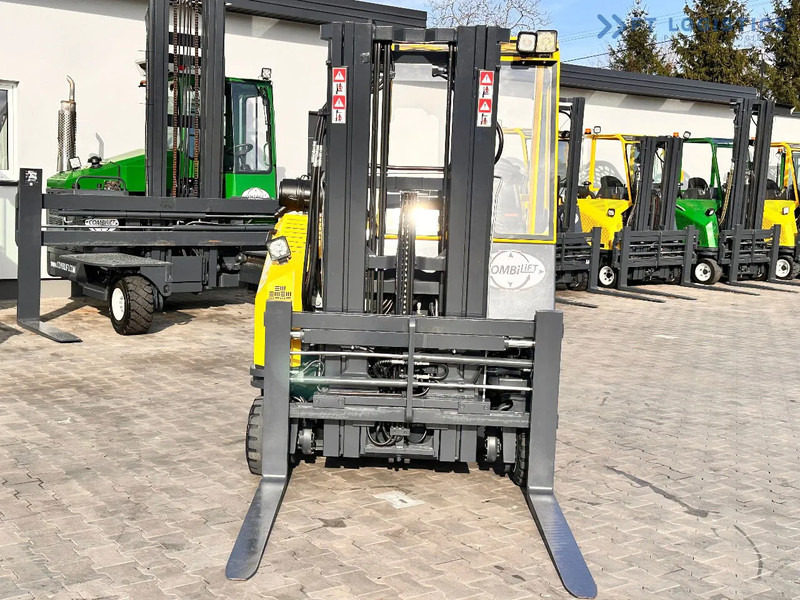 משאית הגעה ב-4 דרכים Combilift C3000CB / LPG / TRIPLEX / 4900MM / FREE LIFT / POSITIONER / LIKE NEW C3000CB / LPG / TRIPLEX / 4900MM / FREE LIFT / POSITIONER /: תמונה 8 משאית הגעה ב-4 דרכים Combilift C3000CB / LPG / TRIPLEX / 4900MM / FREE LIFT / POSITIONER / LIKE NEW C3000CB / LPG / TRIPLEX / 4900MM / FREE LIFT / POSITIONER /: תמונה 8