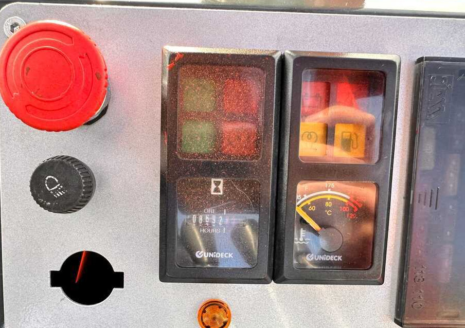 הַחכָּרָה  Combilift C3000CB / LPG / TRIPLEX / 5500MM / FREE LIFT / SIDE SHIFT + FORK POSITIONER / LIKE NEW Combilift C3000CB / LPG / TRIPLEX / 5500MM / FREE LIFT / SIDE SHIFT + FORK POSITIONER / LIKE NEW: תמונה 37