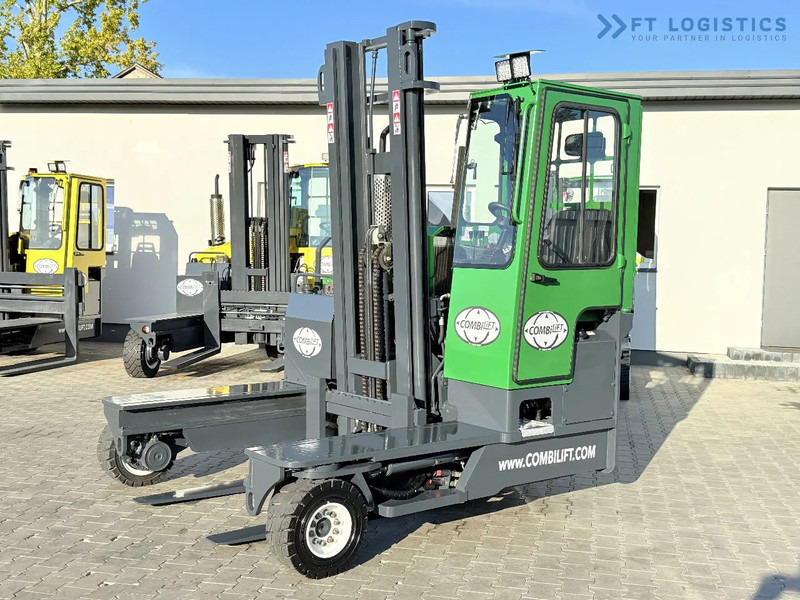 Combilift C4000 / DIESEL / DUPLEX 4100MM / FREE LIFT / SIDE SHIFT / FULL CABIN / EXCELLENT CONDITION / Wide range of four-way and side loa - משאית הגעה ב-4 דרכים: תמונה 1 Combilift C4000 / DIESEL / DUPLEX 4100MM / FREE LIFT / SIDE SHIFT / FULL CABIN / EXCELLENT CONDITION / Wide range of four-way and side loa - משאית הגעה ב-4 דרכים: תמונה 1