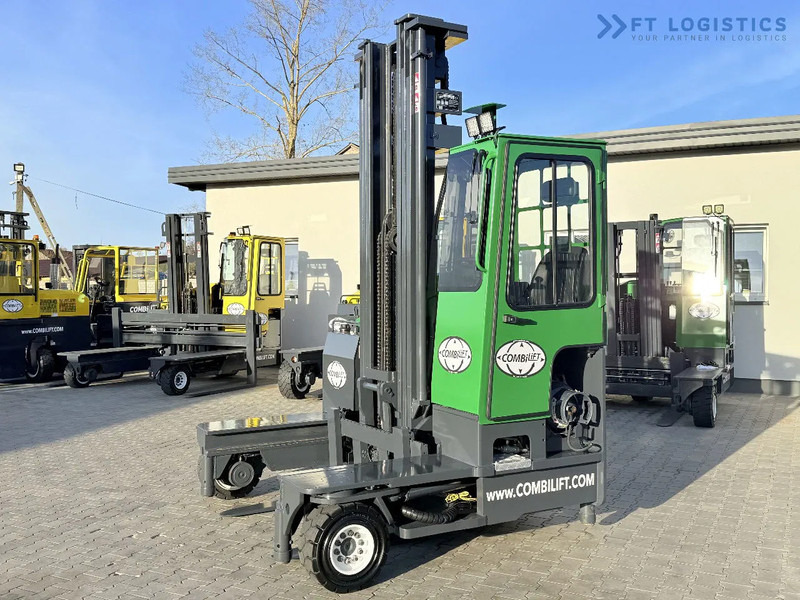 Combilift C4000 / GAS / TRIPLEX - 6900MM / FREE-LIFT / FULL CABIN C4000 / GAS / TRIPLEX - 6900MM / FREE-LIFT / FULL CABIN - משאית הגעה ב-4 דרכים: תמונה 3 Combilift C4000 / GAS / TRIPLEX - 6900MM / FREE-LIFT / FULL CABIN C4000 / GAS / TRIPLEX - 6900MM / FREE-LIFT / FULL CABIN - משאית הגעה ב-4 דרכים: תמונה 3