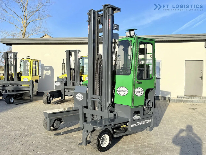 Combilift C4000 / GAS / TRIPLEX - 6900MM / FREE-LIFT / FULL CABIN C4000 / GAS / TRIPLEX - 6900MM / FREE-LIFT / FULL CABIN - משאית הגעה ב-4 דרכים: תמונה 2 Combilift C4000 / GAS / TRIPLEX - 6900MM / FREE-LIFT / FULL CABIN C4000 / GAS / TRIPLEX - 6900MM / FREE-LIFT / FULL CABIN - משאית הגעה ב-4 דרכים: תמונה 2
