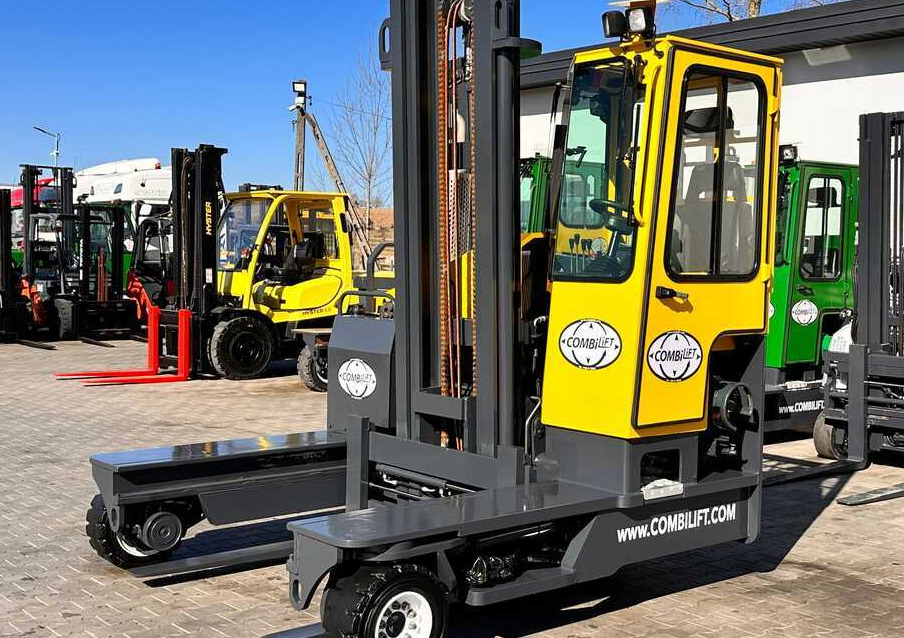 Combilift C4000 / LPG / DUPLEX / 4100MM / WEIGHT / FORK SIDE SHIFT / LIKE NEW - משאית הגעה ב-4 דרכים: תמונה 1 Combilift C4000 / LPG / DUPLEX / 4100MM / WEIGHT / FORK SIDE SHIFT / LIKE NEW - משאית הגעה ב-4 דרכים: תמונה 1