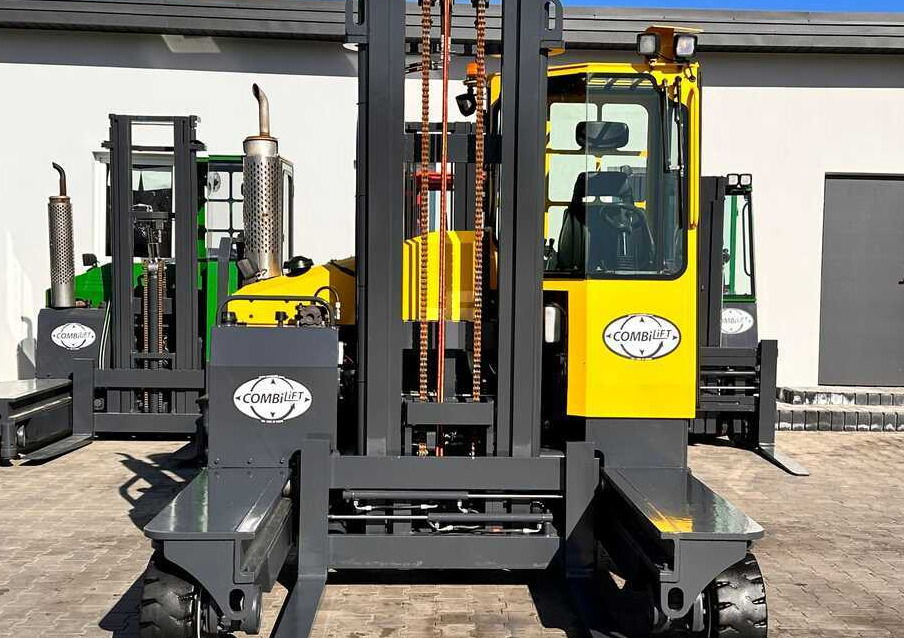 Combilift C4000 / LPG / DUPLEX / 4100MM / WEIGHT / FORK SIDE SHIFT / LIKE NEW - משאית הגעה ב-4 דרכים: תמונה 5 Combilift C4000 / LPG / DUPLEX / 4100MM / WEIGHT / FORK SIDE SHIFT / LIKE NEW - משאית הגעה ב-4 דרכים: תמונה 5