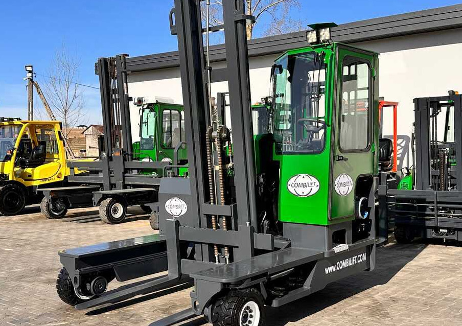 Combilift C4000 / LPG / DUPLEX / 4500MM / FREE LIFT / LIKE NEW - משאית הגעה ב-4 דרכים: תמונה 2 Combilift C4000 / LPG / DUPLEX / 4500MM / FREE LIFT / LIKE NEW - משאית הגעה ב-4 דרכים: תמונה 2