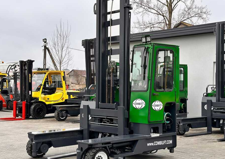 Combilift C4000 / LPG / DUPLEX / LIFTING HEIGHT 550CM / FREE LIFT / LIKE NEW - משאית הגעה ב-4 דרכים: תמונה 1 Combilift C4000 / LPG / DUPLEX / LIFTING HEIGHT 550CM / FREE LIFT / LIKE NEW - משאית הגעה ב-4 דרכים: תמונה 1