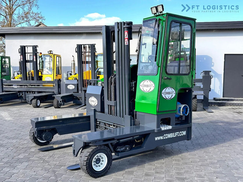 Combilift C4000 / TRIPLEX / 4900MM / LPG / FREE LIFT / FORK SHIFT / LIKE NEW C4000 / TRIPLEX / 4900MM / LPG / FREE LIFT / FORK SHIFT / LIK - משאית הגעה ב-4 דרכים: תמונה 1 Combilift C4000 / TRIPLEX / 4900MM / LPG / FREE LIFT / FORK SHIFT / LIKE NEW C4000 / TRIPLEX / 4900MM / LPG / FREE LIFT / FORK SHIFT / LIK - משאית הגעה ב-4 דרכים: תמונה 1