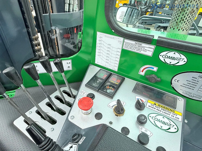 משאית הגעה ב-4 דרכים Combilift C4000 / TRIPLEX / 9300MM / FREE LIFT / POSITIONER / GAS / CABIN C4000 / TRIPLEX / 9300MM / FREE LIFT / POSITIONER / GAS / CABIN: תמונה 17 משאית הגעה ב-4 דרכים Combilift C4000 / TRIPLEX / 9300MM / FREE LIFT / POSITIONER / GAS / CABIN C4000 / TRIPLEX / 9300MM / FREE LIFT / POSITIONER / GAS / CABIN: תמונה 17