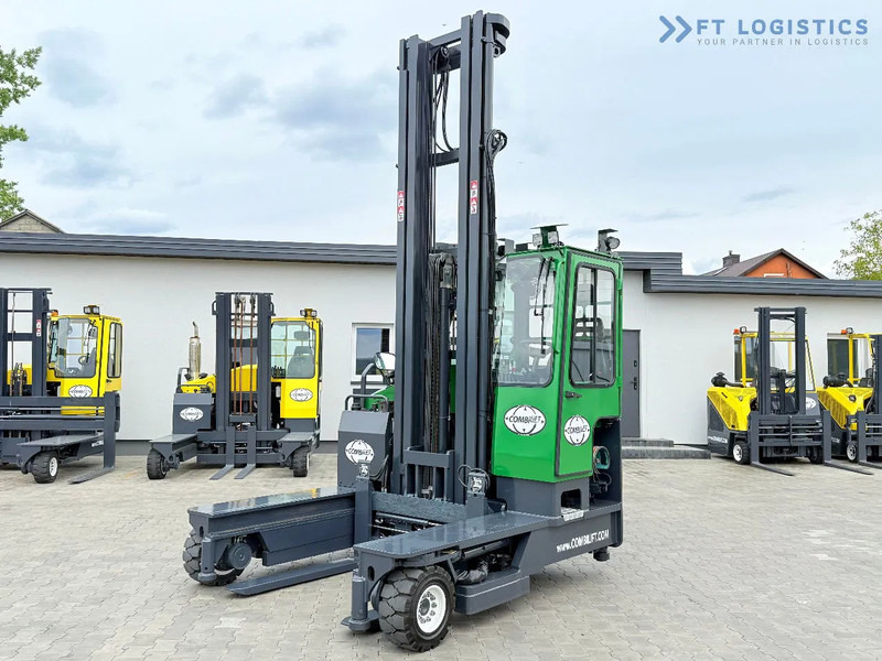Combilift C4000 / TRIPLEX / 9300MM / FREE LIFT / POSITIONER / GAS / CABIN C4000 / TRIPLEX / 9300MM / FREE LIFT / POSITIONER / GAS / CABIN - משאית הגעה ב-4 דרכים: תמונה 1 Combilift C4000 / TRIPLEX / 9300MM / FREE LIFT / POSITIONER / GAS / CABIN C4000 / TRIPLEX / 9300MM / FREE LIFT / POSITIONER / GAS / CABIN - משאית הגעה ב-4 דרכים: תמונה 1