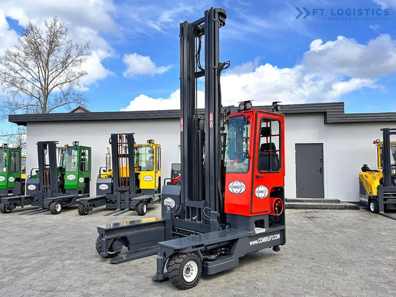 Combilift C4000 / TRIPLEX / 9300MM / FREE LIFT / POSITIONER / LPG / CABIN C4000 / TRIPLEX / 9300MM / FREE LIFT / POSITIONER / LPG / CABIN - משאית הגעה ב-4 דרכים: תמונה 2 Combilift C4000 / TRIPLEX / 9300MM / FREE LIFT / POSITIONER / LPG / CABIN C4000 / TRIPLEX / 9300MM / FREE LIFT / POSITIONER / LPG / CABIN - משאית הגעה ב-4 דרכים: תמונה 2