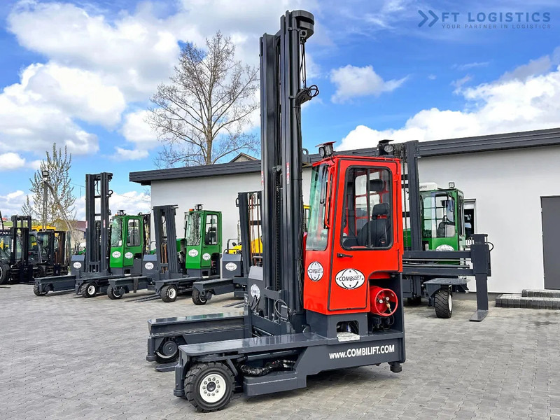 Combilift C4000 / TRIPLEX / 9300MM / FREE LIFT / POSITIONER / LPG / CABIN C4000 / TRIPLEX / 9300MM / FREE LIFT / POSITIONER / LPG / CABIN - משאית הגעה ב-4 דרכים: תמונה 3 Combilift C4000 / TRIPLEX / 9300MM / FREE LIFT / POSITIONER / LPG / CABIN C4000 / TRIPLEX / 9300MM / FREE LIFT / POSITIONER / LPG / CABIN - משאית הגעה ב-4 דרכים: תמונה 3