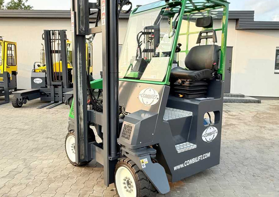 הַחכָּרָה  Combilift C4000CB / TRIPLEX - 5200MM / LPG / FREE LIFT / FORK POSITIONER / FORK SIDESHIFT / HEIGHT 2450MM / LIKE NEW Combilift C4000CB / TRIPLEX - 5200MM / LPG / FREE LIFT / FORK POSITIONER / FORK SIDESHIFT / HEIGHT 2450MM / LIKE NEW: תמונה 32