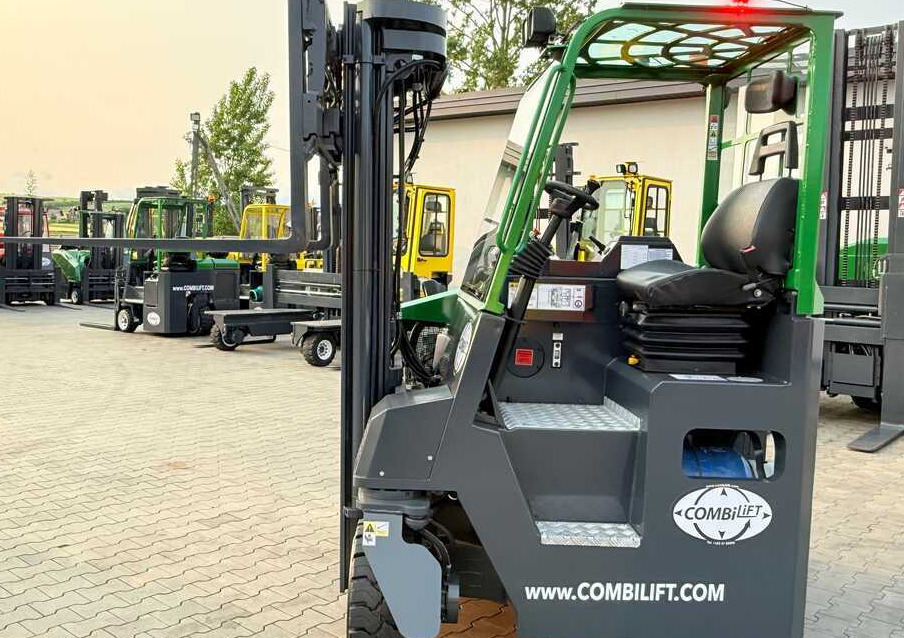הַחכָּרָה  Combilift C4000CB / TRIPLEX - 5200MM / LPG / FREE LIFT / FORK POSITIONER / FORK SIDESHIFT / HEIGHT 2450MM / LIKE NEW Combilift C4000CB / TRIPLEX - 5200MM / LPG / FREE LIFT / FORK POSITIONER / FORK SIDESHIFT / HEIGHT 2450MM / LIKE NEW: תמונה 29