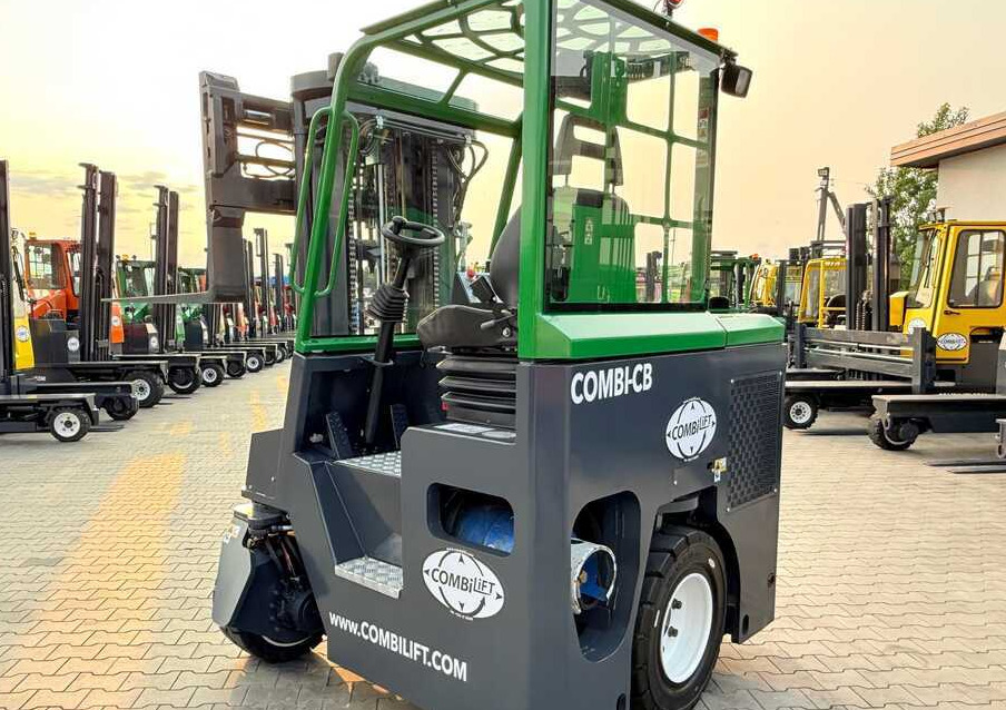 הַחכָּרָה  Combilift C4000CB / TRIPLEX - 5200MM / LPG / FREE LIFT / FORK POSITIONER / FORK SIDESHIFT / HEIGHT 2450MM / LIKE NEW Combilift C4000CB / TRIPLEX - 5200MM / LPG / FREE LIFT / FORK POSITIONER / FORK SIDESHIFT / HEIGHT 2450MM / LIKE NEW: תמונה 28