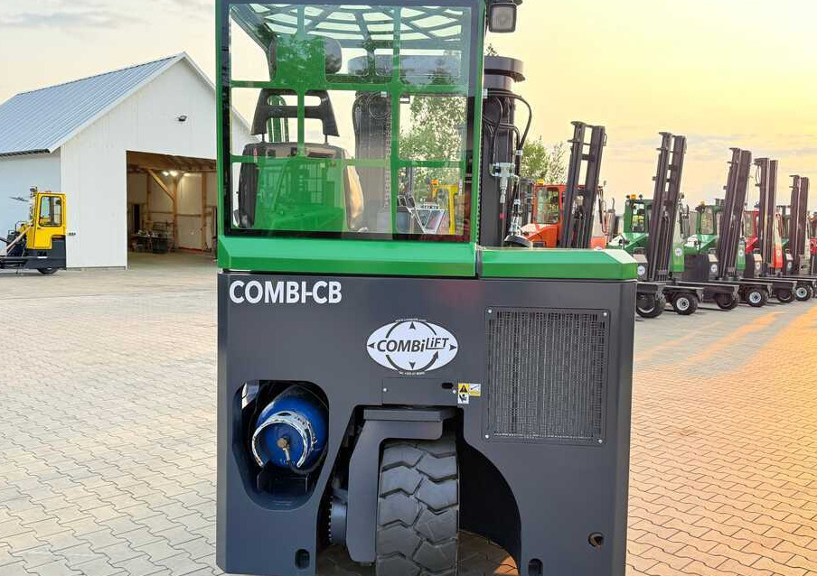הַחכָּרָה  Combilift C4000CB / TRIPLEX - 5200MM / LPG / FREE LIFT / FORK POSITIONER / FORK SIDESHIFT / HEIGHT 2450MM / LIKE NEW Combilift C4000CB / TRIPLEX - 5200MM / LPG / FREE LIFT / FORK POSITIONER / FORK SIDESHIFT / HEIGHT 2450MM / LIKE NEW: תמונה 7