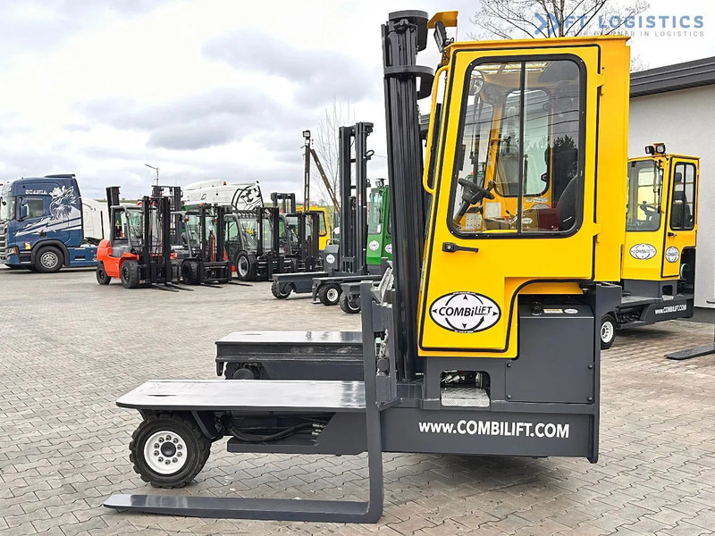 Combilift C4500 / DUPLEX / 4050MM / DIESEL / WIDE POSITIONER / FREE LIFT C4500 / DUPLEX / 4050MM / DIESEL / WIDE POSITIONER / FREE LIFT - משאית הגעה ב-4 דרכים: תמונה 3 Combilift C4500 / DUPLEX / 4050MM / DIESEL / WIDE POSITIONER / FREE LIFT C4500 / DUPLEX / 4050MM / DIESEL / WIDE POSITIONER / FREE LIFT - משאית הגעה ב-4 דרכים: תמונה 3