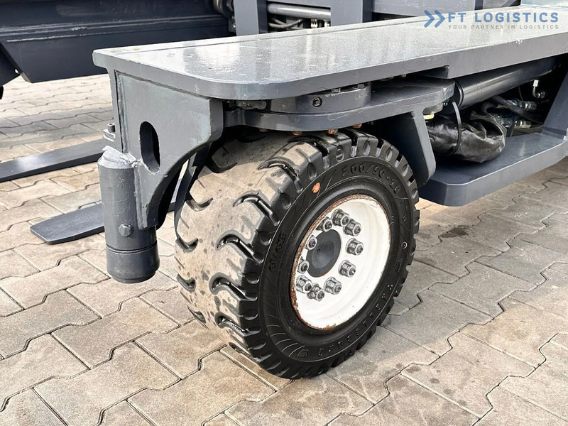 Combilift C4500 / LPG / TRIPLEX / 5500MM / FREE LIFT / HYDRAULIC FORK SHIFT / Like New C4500 / LPG / TRIPLEX / 5500MM / FREE LIFT / HYDRAU - משאית הגעה ב-4 דרכים: תמונה 5 Combilift C4500 / LPG / TRIPLEX / 5500MM / FREE LIFT / HYDRAULIC FORK SHIFT / Like New C4500 / LPG / TRIPLEX / 5500MM / FREE LIFT / HYDRAU - משאית הגעה ב-4 דרכים: תמונה 5