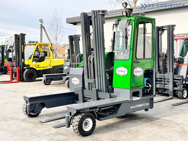 Combilift C4500 / LPG / TRIPLEX / 5500MM / FREE LIFT / HYDRAULIC FORK SHIFT / Like New C4500 / LPG / TRIPLEX / 5500MM / FREE LIFT / HYDRAU - משאית הגעה ב-4 דרכים: תמונה 1 Combilift C4500 / LPG / TRIPLEX / 5500MM / FREE LIFT / HYDRAULIC FORK SHIFT / Like New C4500 / LPG / TRIPLEX / 5500MM / FREE LIFT / HYDRAU - משאית הגעה ב-4 דרכים: תמונה 1