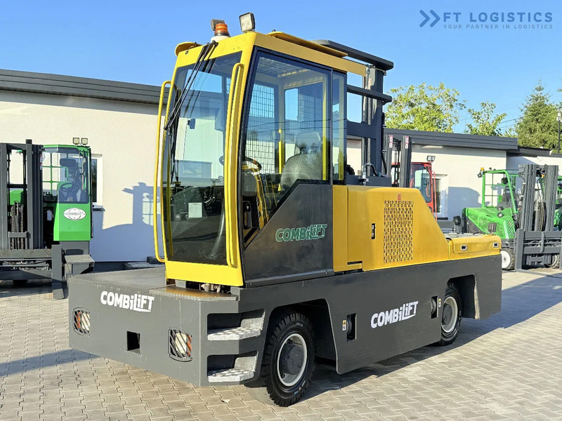 Combilift C5000FSL / DIESEL / DUPLEX - 4000MM / FREE-LIFT / CABIN / A wide range of four-way and side loaders, tailored to diverse needs a - מעמיס צד: תמונה 1 Combilift C5000FSL / DIESEL / DUPLEX - 4000MM / FREE-LIFT / CABIN / A wide range of four-way and side loaders, tailored to diverse needs a - מעמיס צד: תמונה 1