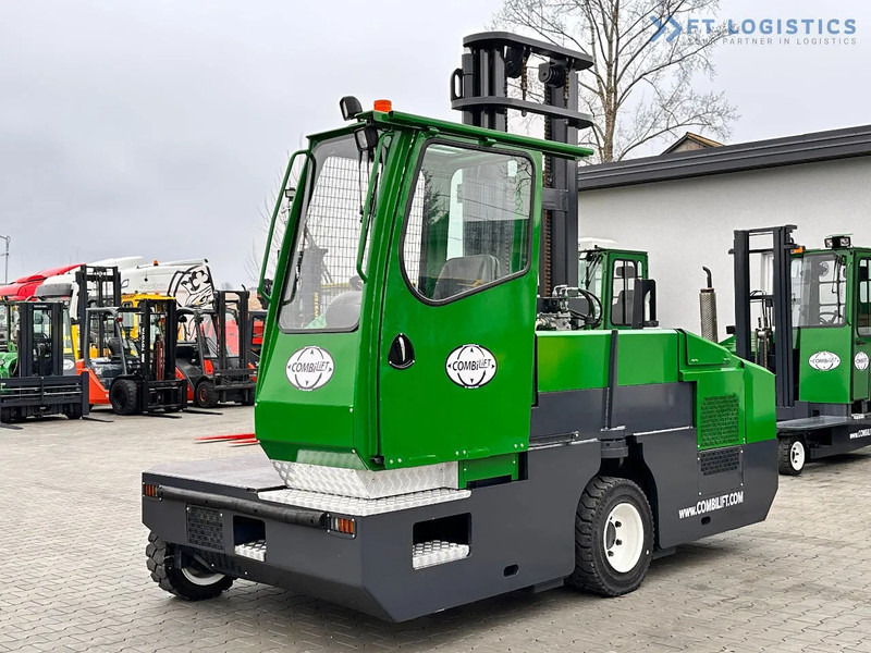 Combilift C5000SL / DIESEL / 4500MM / DUPLEX / CABIN / PLATFORMS / LIKE NEW C5000SL / DIESEL / 4500MM / DUPLEX / CABIN / PLATFORMS / LIKE - מעמיס צד: תמונה 2 Combilift C5000SL / DIESEL / 4500MM / DUPLEX / CABIN / PLATFORMS / LIKE NEW C5000SL / DIESEL / 4500MM / DUPLEX / CABIN / PLATFORMS / LIKE - מעמיס צד: תמונה 2