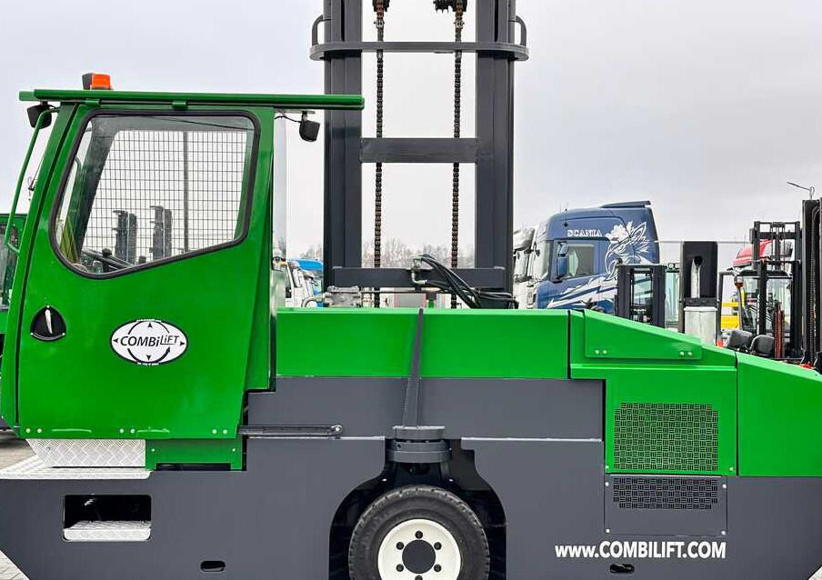 Combilift C5000SL / DIESEL / 4500MM / DUPLEX / CABIN / PLATFORMS / LIKE NEW - מעמיס צד: תמונה 3 Combilift C5000SL / DIESEL / 4500MM / DUPLEX / CABIN / PLATFORMS / LIKE NEW - מעמיס צד: תמונה 3