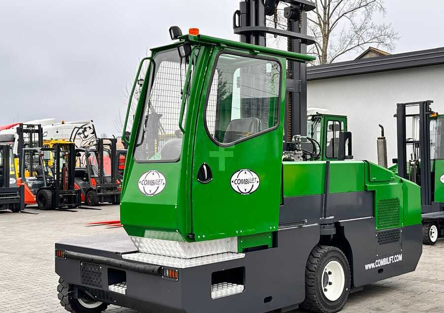 Combilift C5000SL / DIESEL / 4500MM / DUPLEX / CABIN / PLATFORMS / LIKE NEW - מעמיס צד: תמונה 2 Combilift C5000SL / DIESEL / 4500MM / DUPLEX / CABIN / PLATFORMS / LIKE NEW - מעמיס צד: תמונה 2