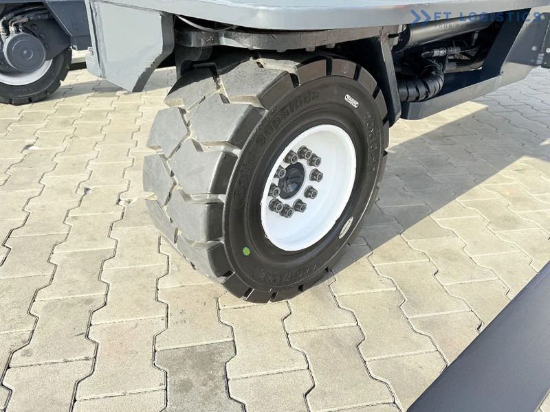 Combilift C5000XL / DIESEL / DUPLEX - 4000MM / WIDE FORK POSITIONER 3350MM / FULL HEATED CABIN / ONLY 6453H / CONDITION - LIKE NEW! C5000X - משאית הגעה ב-4 דרכים: תמונה 5 Combilift C5000XL / DIESEL / DUPLEX - 4000MM / WIDE FORK POSITIONER 3350MM / FULL HEATED CABIN / ONLY 6453H / CONDITION - LIKE NEW! C5000X - משאית הגעה ב-4 דרכים: תמונה 5