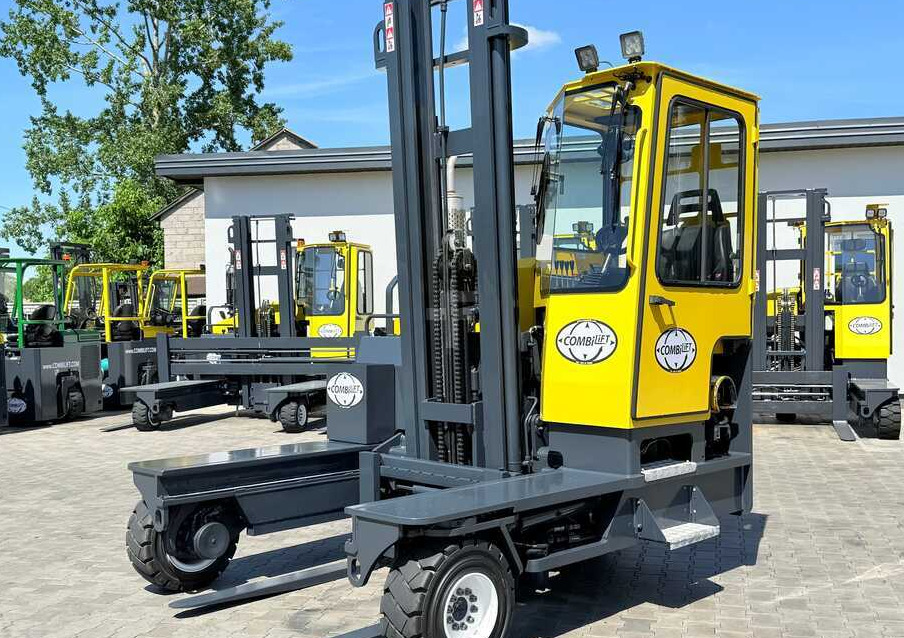 Combilift C5000XL / DUPLEX 4500MM / FREE-LIFT / POSITIONER / NEW TIRES / LIKE NEW - משאית הגעה ב-4 דרכים: תמונה 1 Combilift C5000XL / DUPLEX 4500MM / FREE-LIFT / POSITIONER / NEW TIRES / LIKE NEW - משאית הגעה ב-4 דרכים: תמונה 1