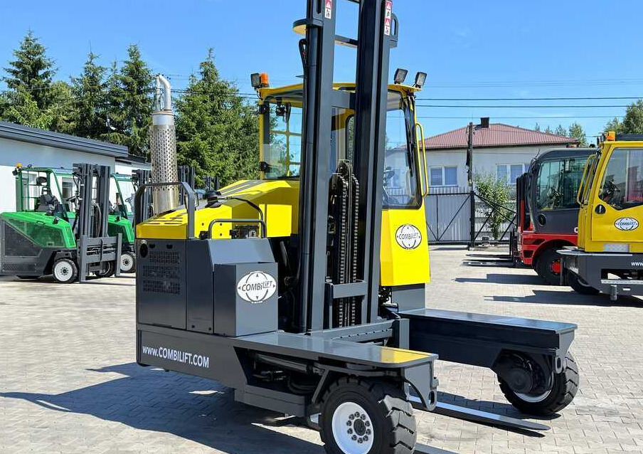 Combilift C5000XL / DUPLEX 4500MM / FREE-LIFT / POSITIONER / NEW TIRES / LIKE NEW - משאית הגעה ב-4 דרכים: תמונה 5 Combilift C5000XL / DUPLEX 4500MM / FREE-LIFT / POSITIONER / NEW TIRES / LIKE NEW - משאית הגעה ב-4 דרכים: תמונה 5