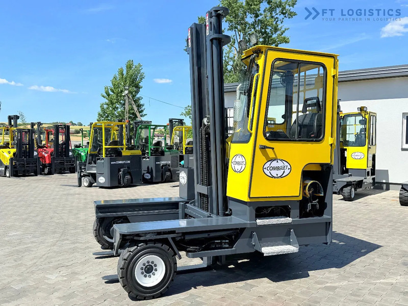 Combilift C5000XL / GAS / DUPLEX / 4500MM / FREE LIFT / SIDESHIFT / FORK POSITIONER / XL CABIN / NEW TYRES C5000XL / GAS / DUPLEX / 4500MM - משאית הגעה ב-4 דרכים: תמונה 3 Combilift C5000XL / GAS / DUPLEX / 4500MM / FREE LIFT / SIDESHIFT / FORK POSITIONER / XL CABIN / NEW TYRES C5000XL / GAS / DUPLEX / 4500MM - משאית הגעה ב-4 דרכים: תמונה 3