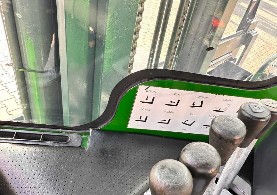 משאית הגעה ב-4 דרכים Combilift C5000XL / LPG / AIR CONDITIONING / WIDE POSITIONER / DUPLEX MAST / ADJUSTABLE FORKS / NEW TIRES / EXCELLENT CONDITION!: תמונה 13