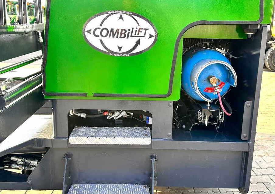 Combilift C5000XL / LPG / AIR CONDITIONING / WIDE POSITIONER / DUPLEX MAST / ADJUSTABLE FORKS / NEW TIRES / EXCELLENT CONDITION! - משאית הגעה ב-4 דרכים: תמונה 5 Combilift C5000XL / LPG / AIR CONDITIONING / WIDE POSITIONER / DUPLEX MAST / ADJUSTABLE FORKS / NEW TIRES / EXCELLENT CONDITION! - משאית הגעה ב-4 דרכים: תמונה 5