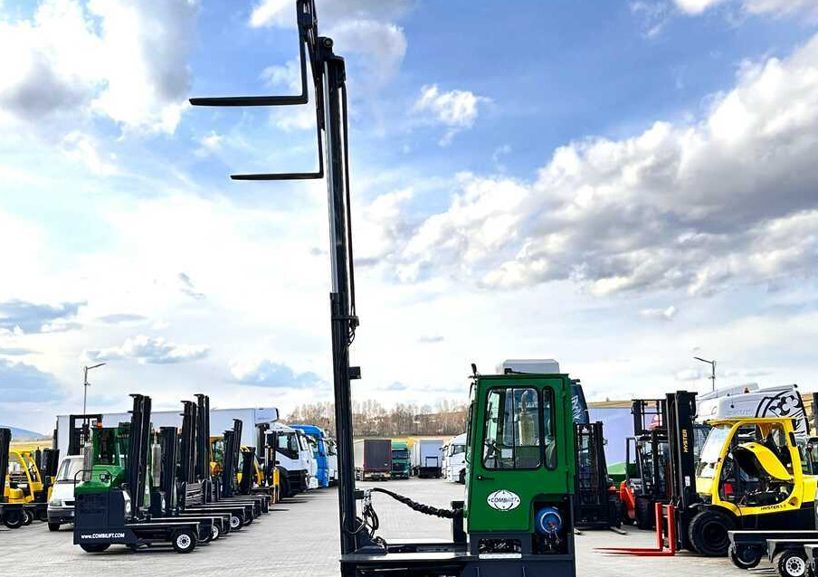 משאית הגעה ב-4 דרכים Combilift C5000XL / LPG / AIR CONDITIONING / WIDE POSITIONER / DUPLEX MAST / ADJUSTABLE FORKS / NEW TIRES / EXCELLENT CONDITION!: תמונה 22