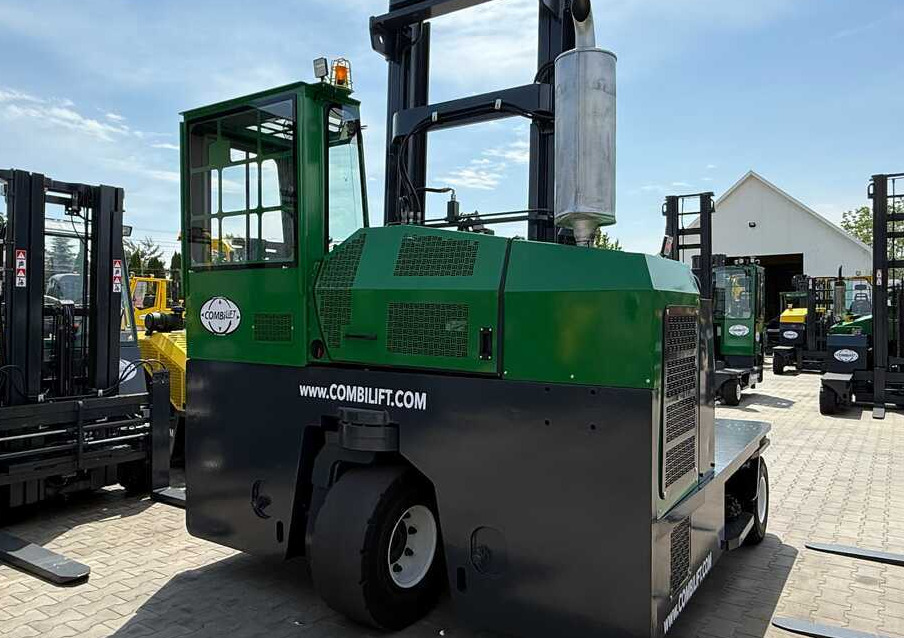 Combilift C8000 / GAS / DUPLEX / 2019 / FORK POSITIONER / NEW TIRES / LIKE-NEW - משאית הגעה ב-4 דרכים: תמונה 3 Combilift C8000 / GAS / DUPLEX / 2019 / FORK POSITIONER / NEW TIRES / LIKE-NEW - משאית הגעה ב-4 דרכים: תמונה 3