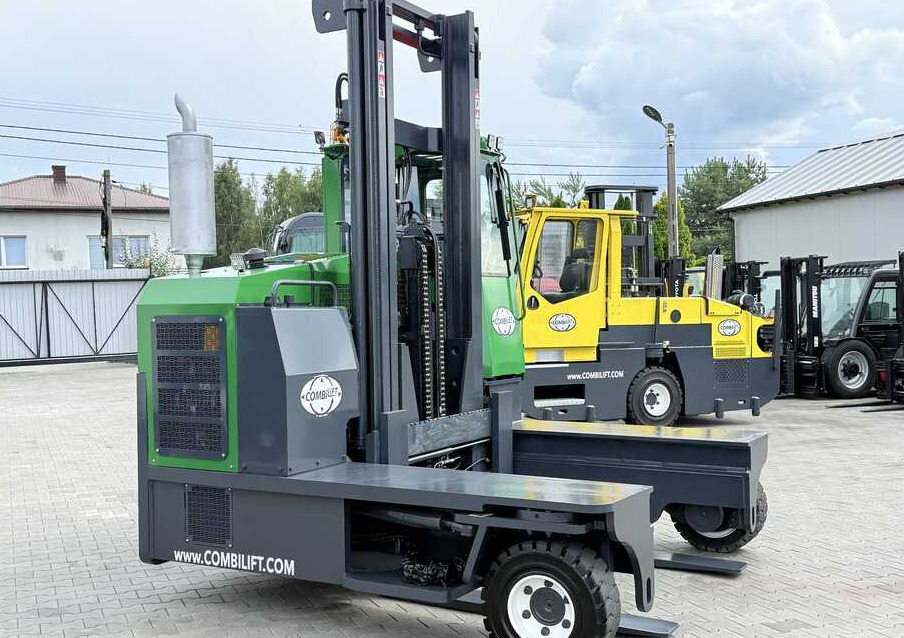 Combilift C8000 / GAS / DUPLEX - 4700MM / FORK POSITIONER / FREE LIFT / FULL HEATED CABIN / ONLY 5141H / CONDITION – LIKE NEW! - משאית הגעה ב-4 דרכים: תמונה 5 Combilift C8000 / GAS / DUPLEX - 4700MM / FORK POSITIONER / FREE LIFT / FULL HEATED CABIN / ONLY 5141H / CONDITION – LIKE NEW! - משאית הגעה ב-4 דרכים: תמונה 5