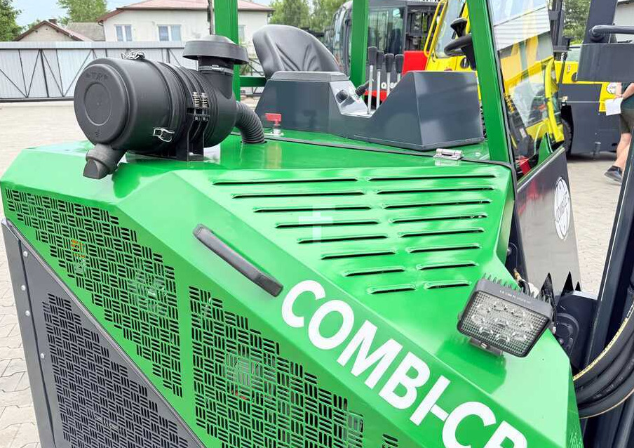הַחכָּרָה  Combilift CB3000 / DIESEL / TRIPLEX 4900MM / FREE LIFT / SIDESHIFT / FORK POSITIONER / 1500MM FORKS / LIKE NEW Combilift CB3000 / DIESEL / TRIPLEX 4900MM / FREE LIFT / SIDESHIFT / FORK POSITIONER / 1500MM FORKS / LIKE NEW: תמונה 39