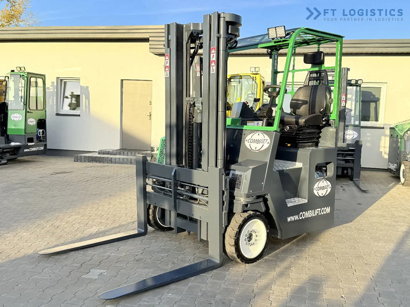 Combilift CB4000 / GAS / TRIPLEX 5200MM / FREE LIFT / FORK POSITIONER / SIDE SHIFT / EXCELLENT CONDITION / Wide range of four-way and side - משאית הגעה ב-4 דרכים: תמונה 3 Combilift CB4000 / GAS / TRIPLEX 5200MM / FREE LIFT / FORK POSITIONER / SIDE SHIFT / EXCELLENT CONDITION / Wide range of four-way and side - משאית הגעה ב-4 דרכים: תמונה 3